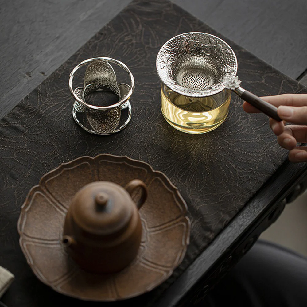 Alloy Lotus And Goldfish Tea Strainer - Image 3