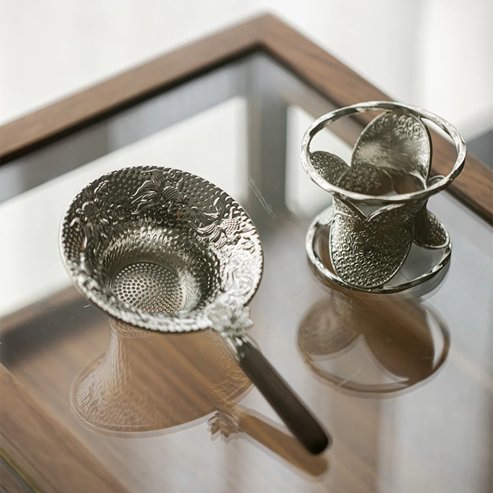 Alloy Lotus And Goldfish Tea Strainer - Image 7