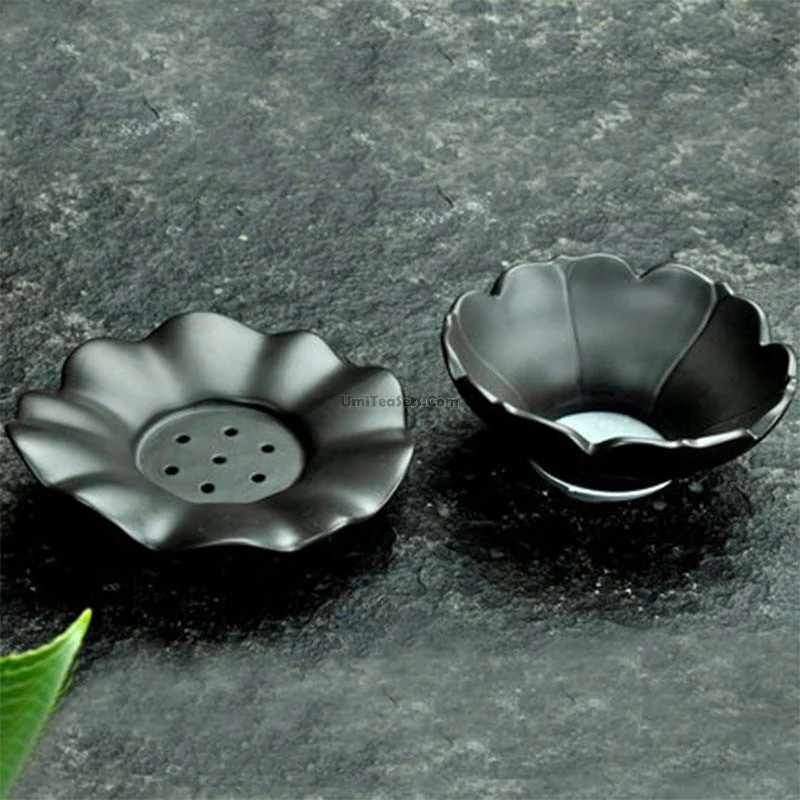 Black Clay Lotus Tea Strainer - Image 4