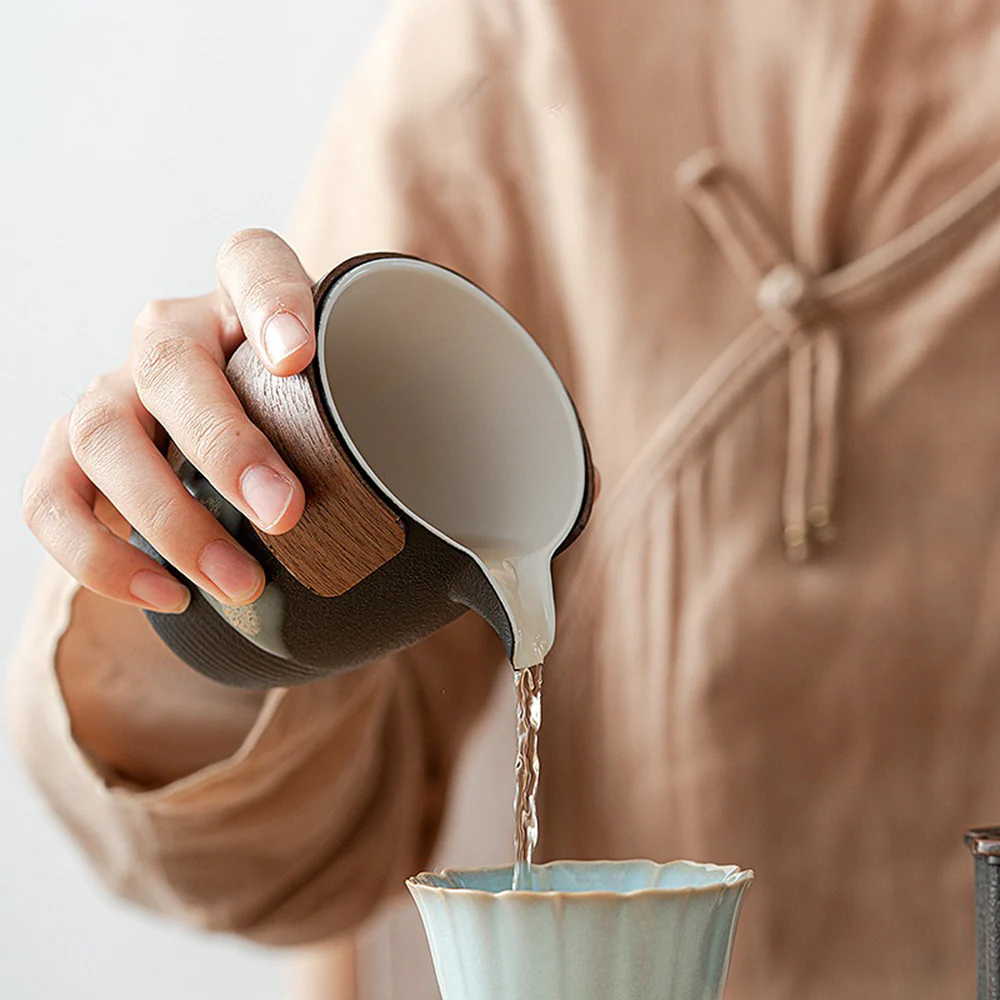 Black Pottery Tea Strainer With Fair Cup - Image 4