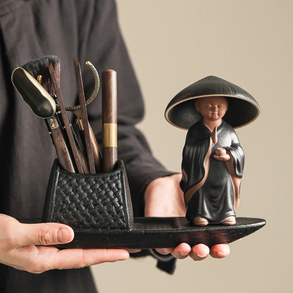Ceramic Boat Tea Utensil Set With Monk - Image 2