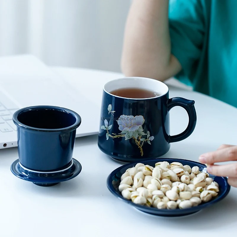 Chinese Blue Flower Office Tea Cup With Infuser - Image 7