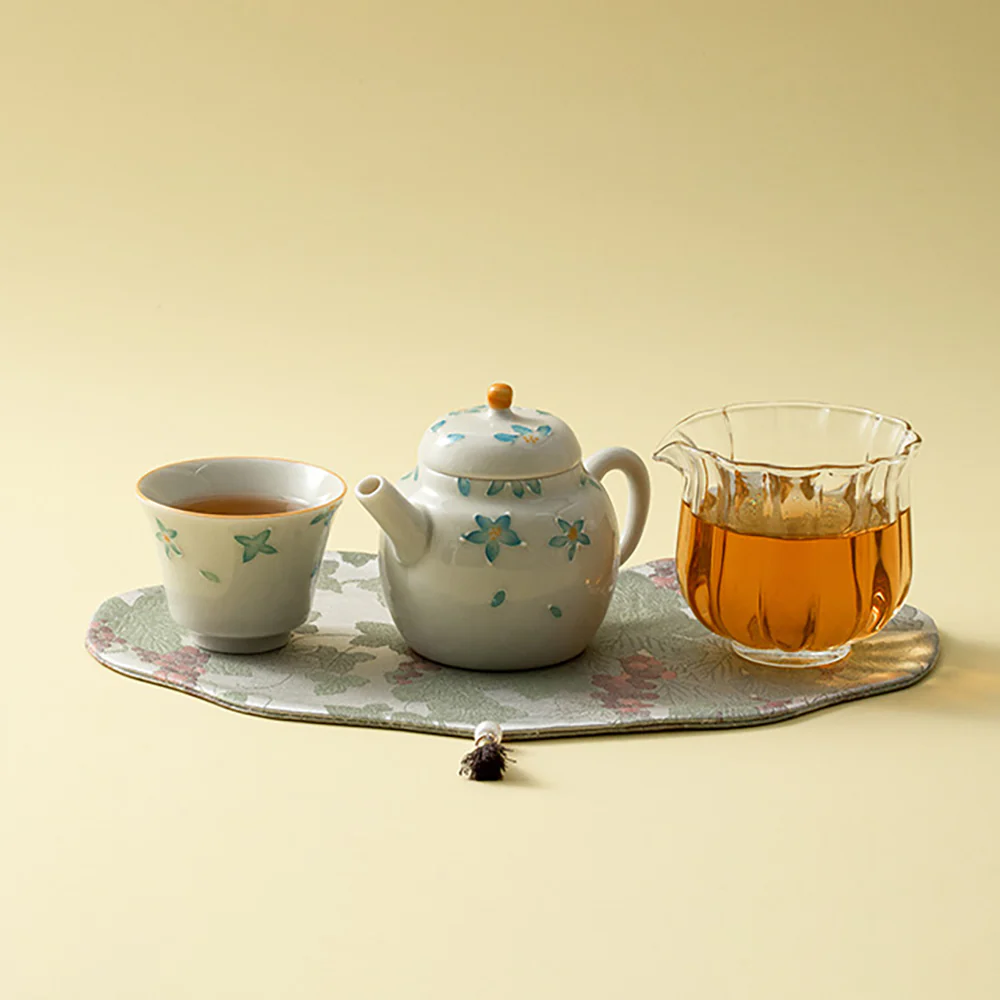Freesia Ceramic Travel Tea Set - Image 4