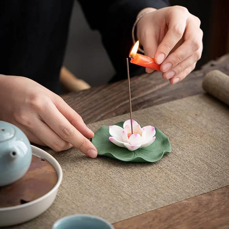 Geyao Tea Set With Lotus Incense Holder - Image 3