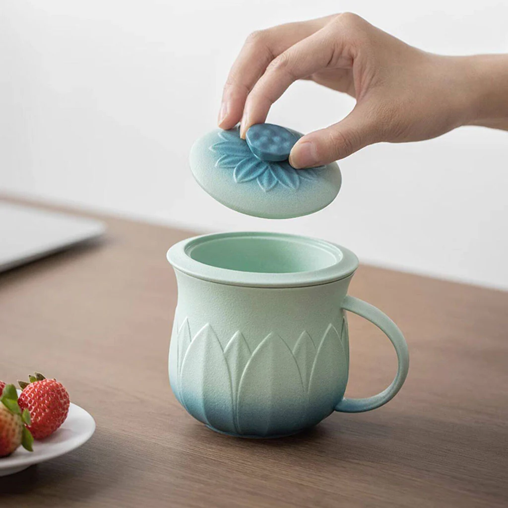 Gradient Lotus Ceramic Tea Cup With Infuser - Image 4
