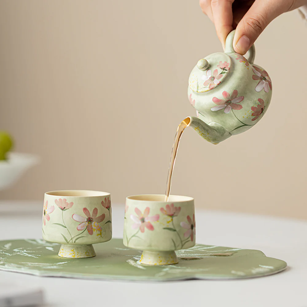 Green Ceramic Gesang Flower Travel Tea Set - Image 5