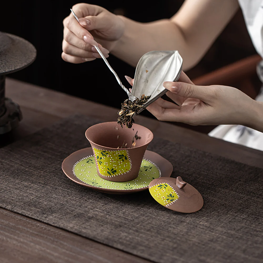 Hand Painted Daisy Patches Pottery Gaiwan - Image 4