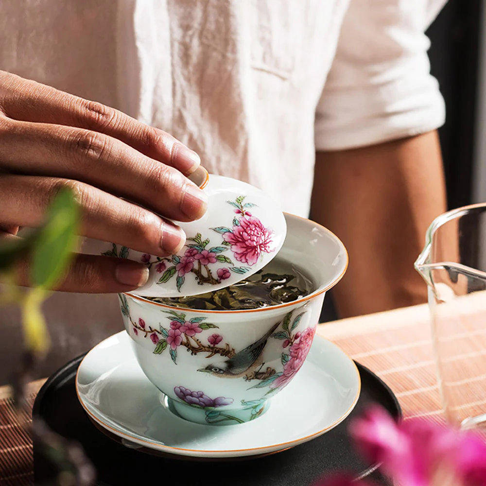 Hand-painted Flowers And Birds Gaiwan - Image 3