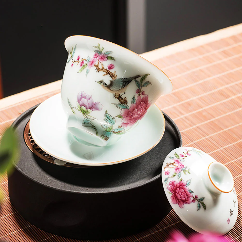 Hand-painted Flowers And Birds Gaiwan - Image 4
