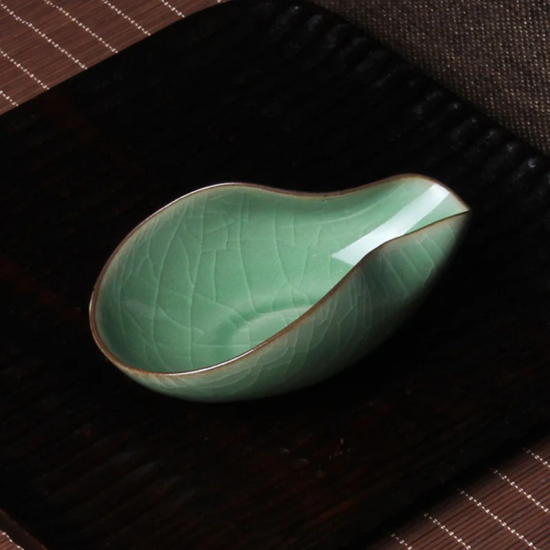 Ice Crack Longquan Celadon Cha He - Image 10