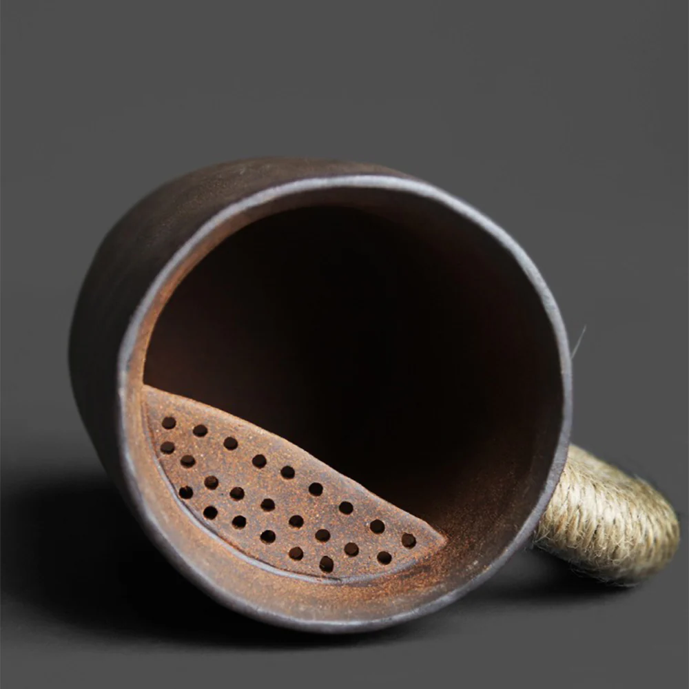 Japanese Coarse Pottery Zen Cup With Lid - Image 4