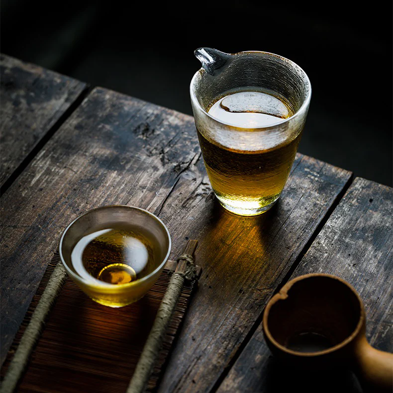 Japanese Glass Fair Cup With Golden Rim - Image 9