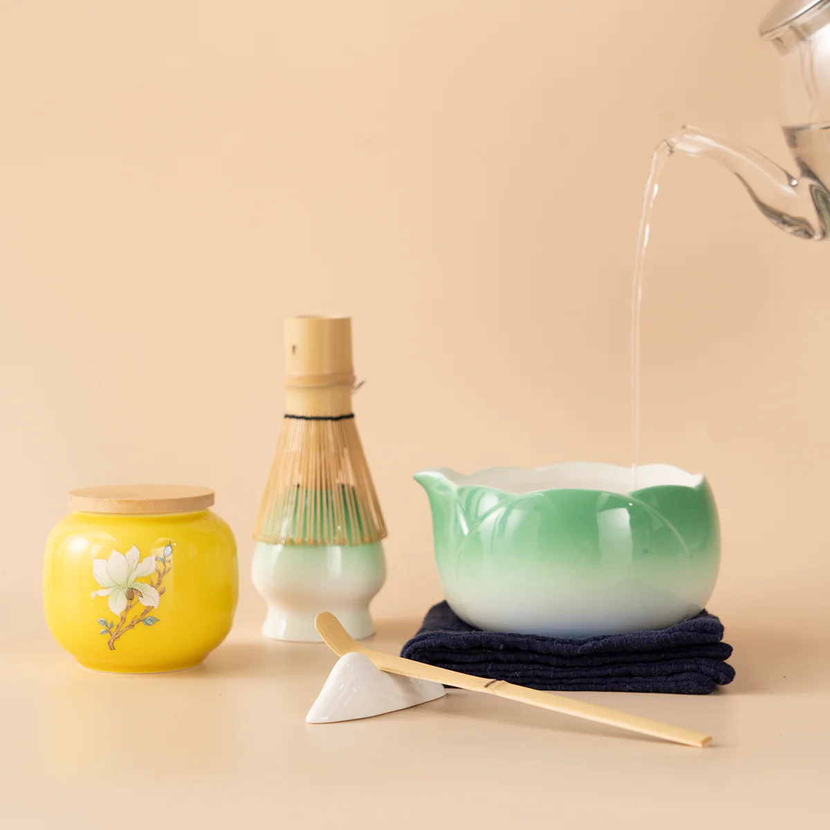 Japanese Gradient Green Matcha Tea Set - Image 3