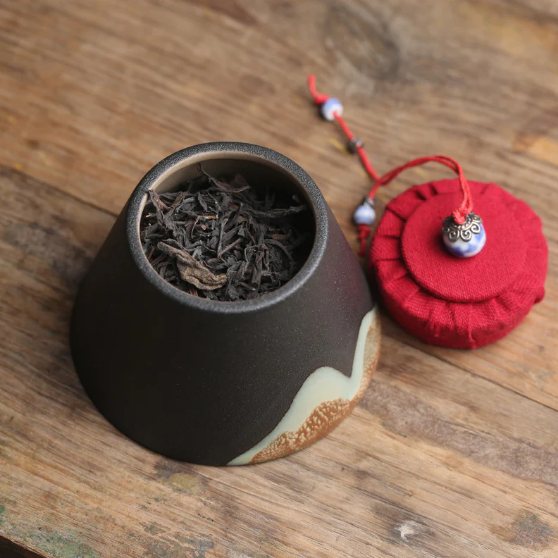 Japanese Mountain Ceramic Tea Caddy - Image 9