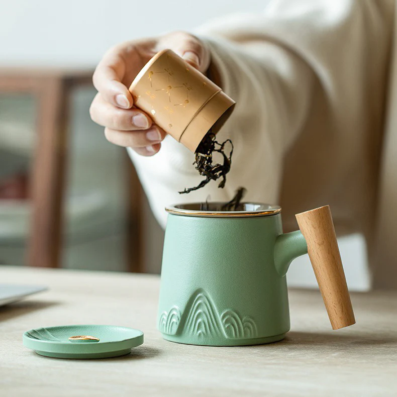 Japanese Mountain Tea Cup With Wooden Handle - Image 12