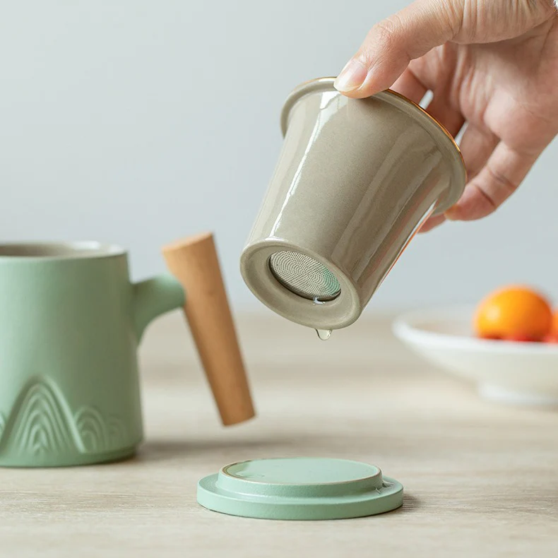 Japanese Mountain Tea Cup With Wooden Handle - Image 16