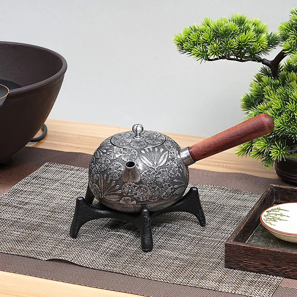 Japanese Sand Iron Side Handle Teapot - Image 5