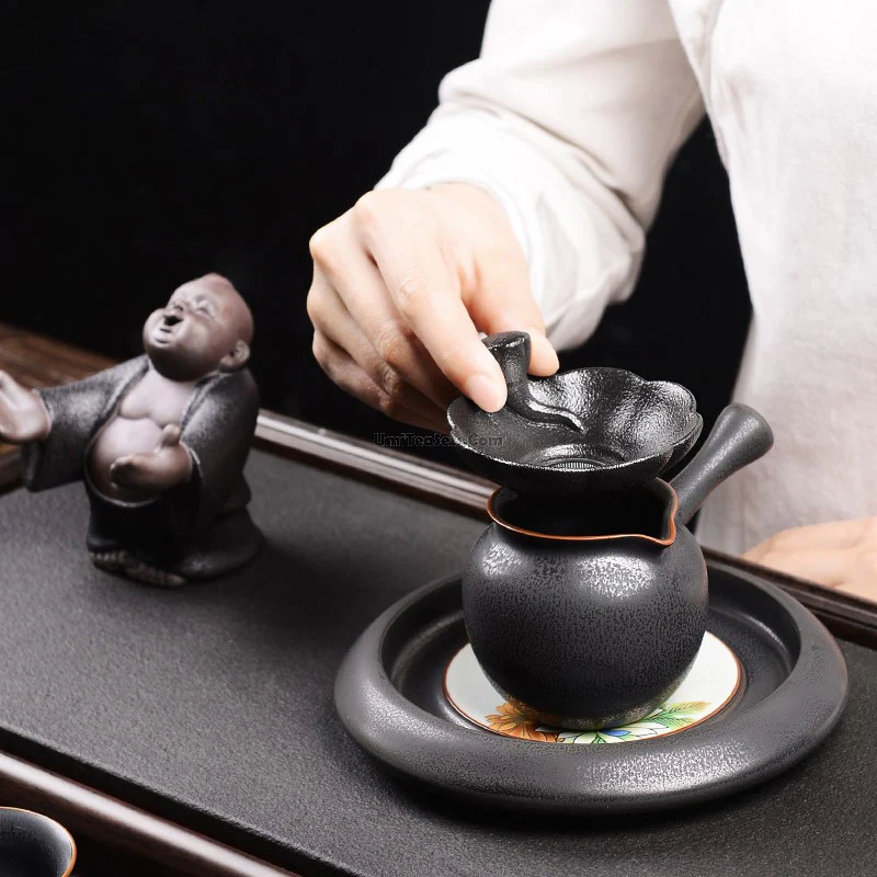 Little Smiling Buddha Tea Strainer - Image 4