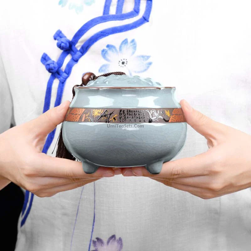 Lotus Shaped Ge Kiln Tea Caddy - Image 6