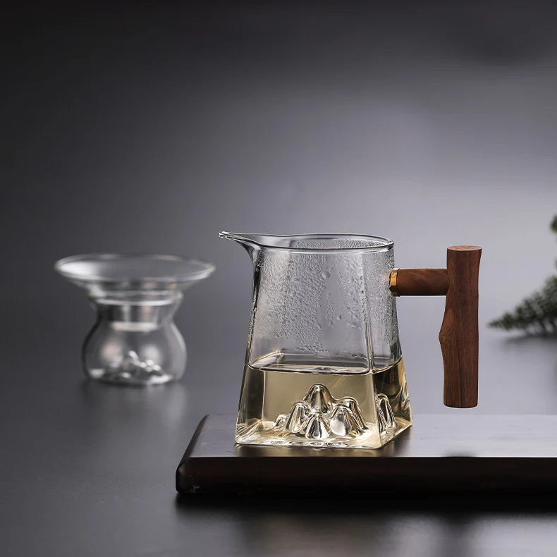 Mountain Glass Fair Cup With Wooden Handle - Image 4