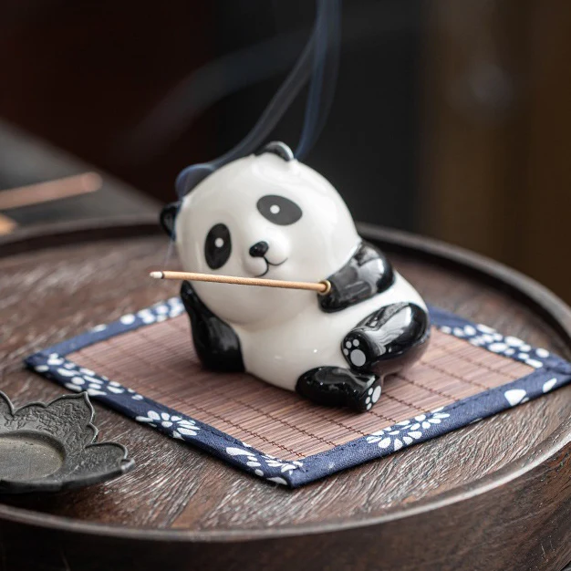Porcelain Pandan Tea Pet - Image 9
