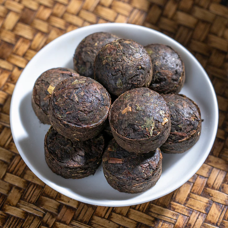 Small Ripened Puer Tuocha Tea With Gift Box - Image 4