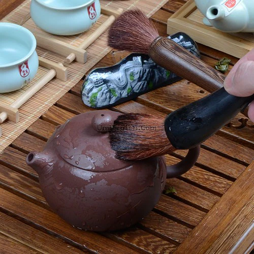 Teapot Brush With Oxhorn Handle - Image 4
