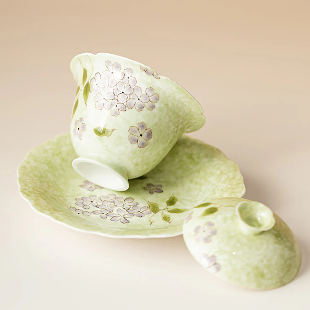 Underglaze Painting Hydrangea Porcelain Gaiwan - Image 2