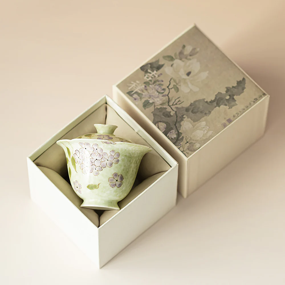 Underglaze Painting Hydrangea Porcelain Gaiwan - Image 4
