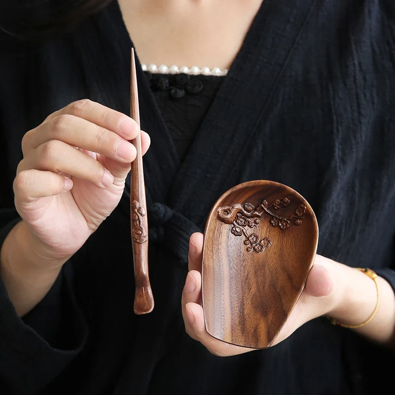 Walnut Wood Cha He With Tea Needle - Image 6