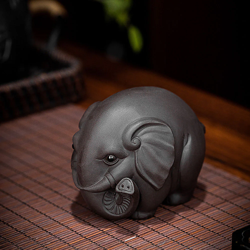 Yixing Clay Round Elephant Tea Pet - Image 3