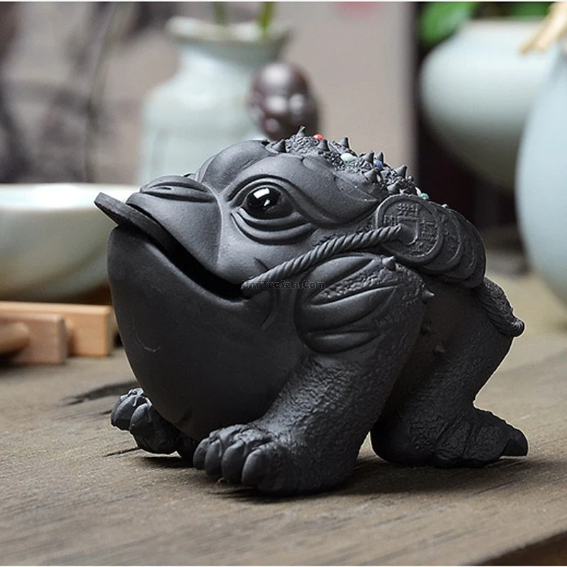 Yixing Clay Toad Tea Pet - Image 4