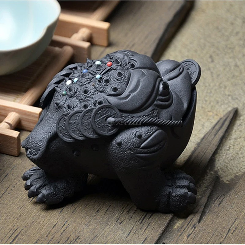 Yixing Clay Toad Tea Pet - Image 5